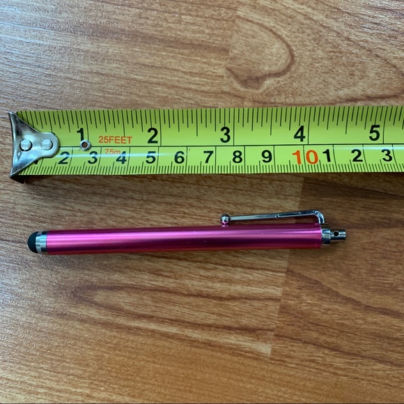 Free item: pink stylus - Picture 2 of 2